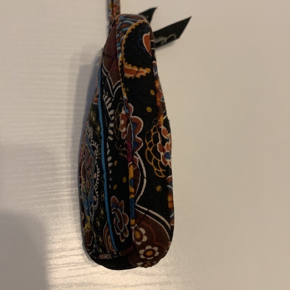 Vera Bradley Wristlet - Picture 4 of 7